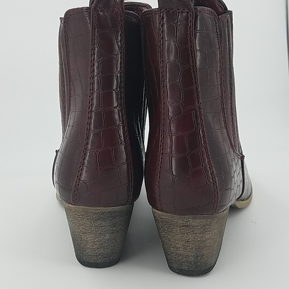 🆕️ Nature Breeze Snake Embossed Ankle Boot - Picture 4 of 5
